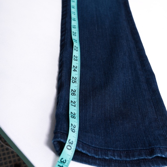 True Religion Tori Dark Wash Denim Embellished Jeans Pockets Size 27 x 30 - Picture 15 of 16